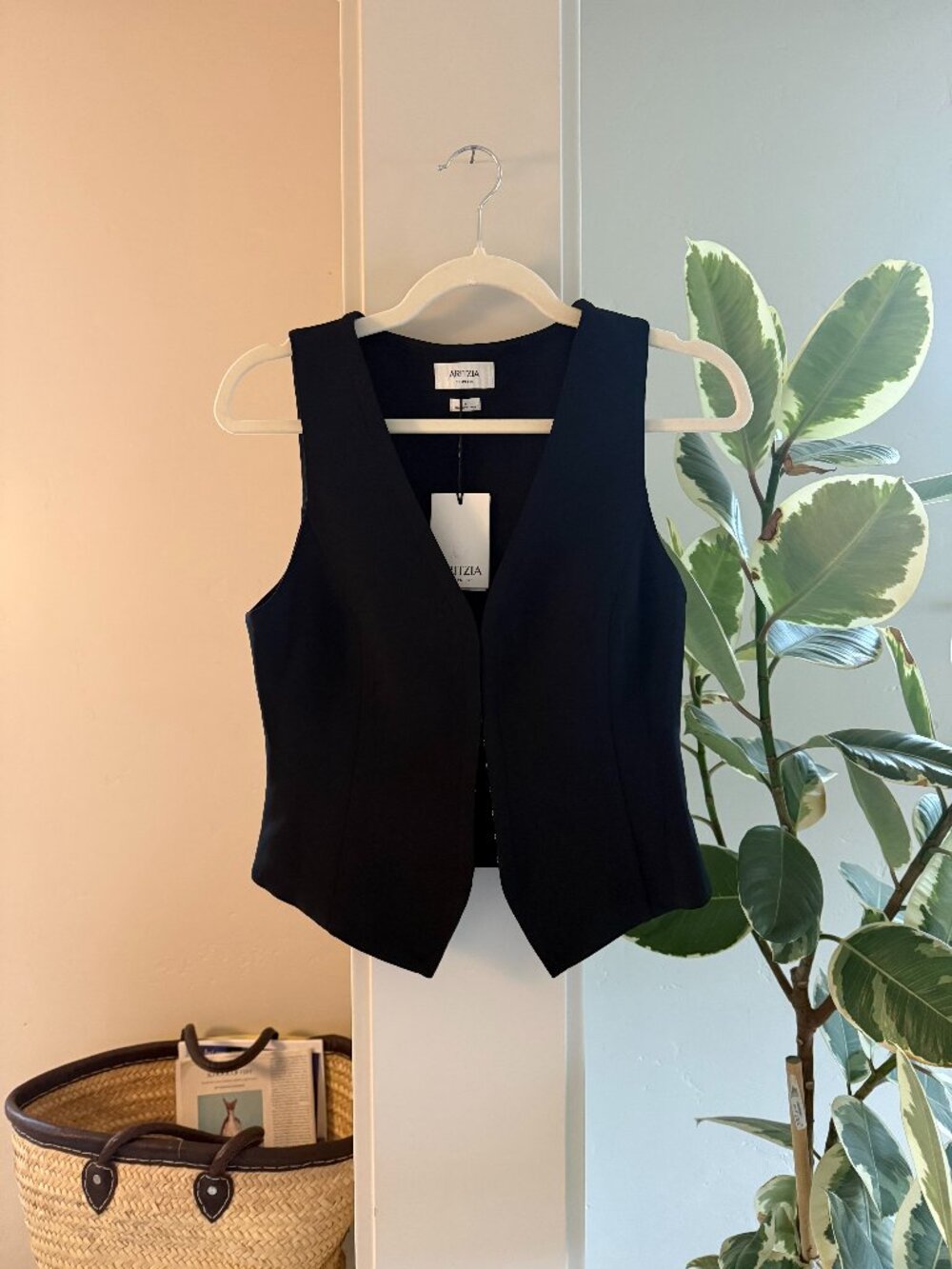 Aritzia Wilfred Women's Cotton Charm Basque Sweater Vest